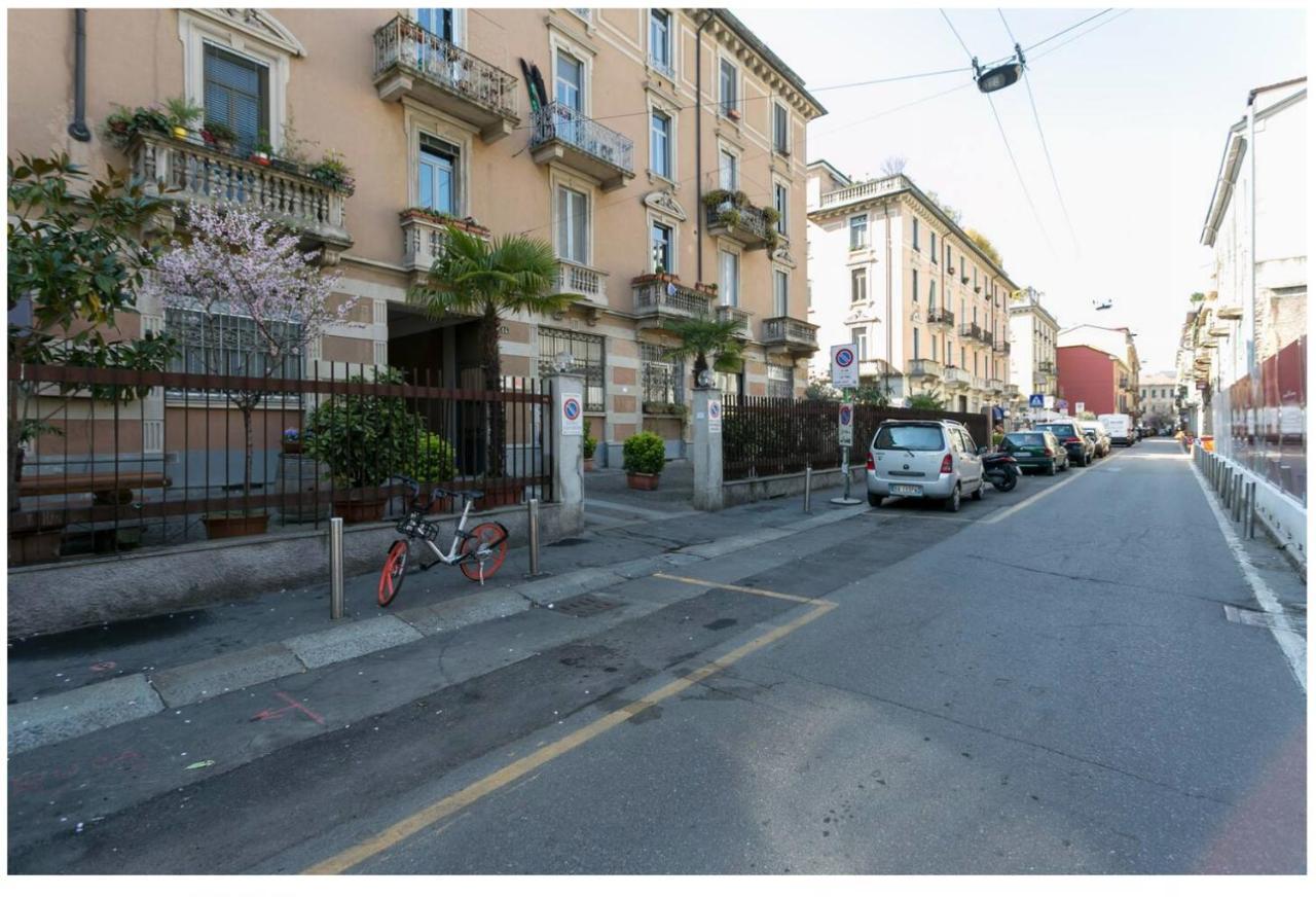 Splendido Bilocale In Via Orti - A Pochi Metri Dal Policlinico Apartment Milan Luaran gambar